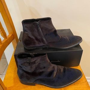 Men’s Black Velvet Boots by Aldo